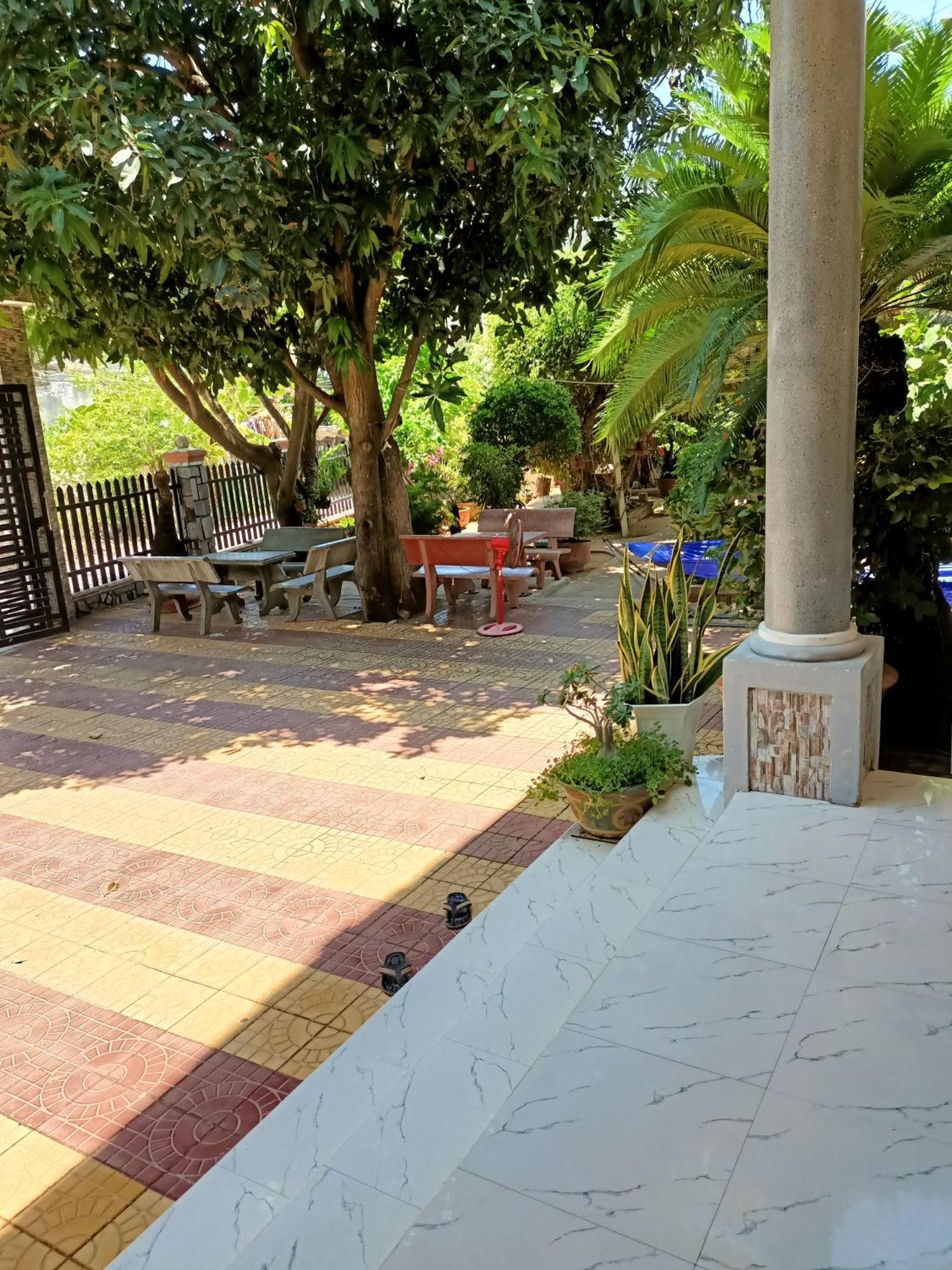 فندق Khach San Mong An فينه هي المظهر الخارجي الصورة